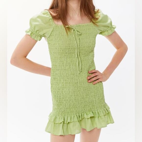 Faithfull the Brand Dresses & Skirts - Faithfull The Brand Green 100% Linen Short Puff Sleeve Smocked Mini Dress 8